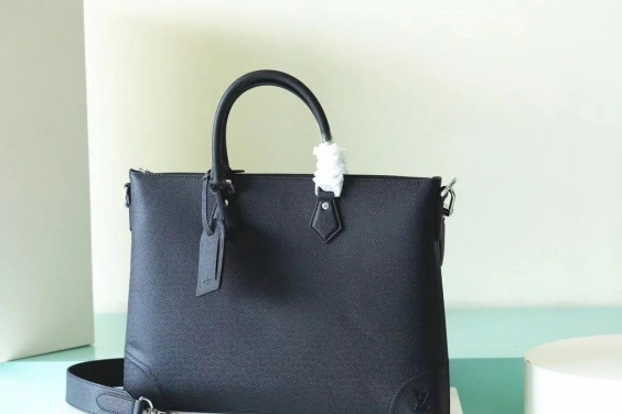 LOUIS VUITTON Slim NV Briefcase 0808